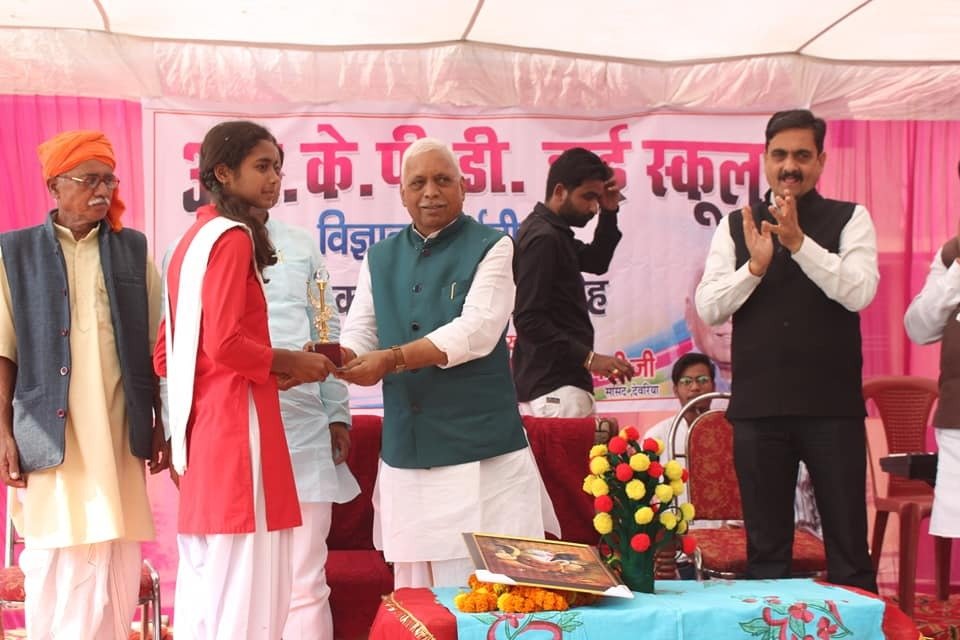 Student Receiving Award